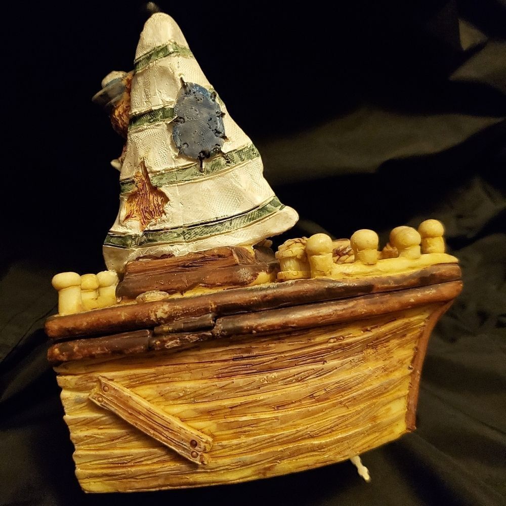 Bear Boat Bank - Picture 3 of 8